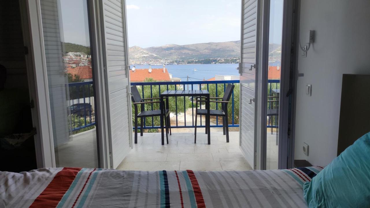 Studio Apartman Trogir Exterior foto